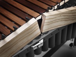 LOCKING RAIL SYSTEM